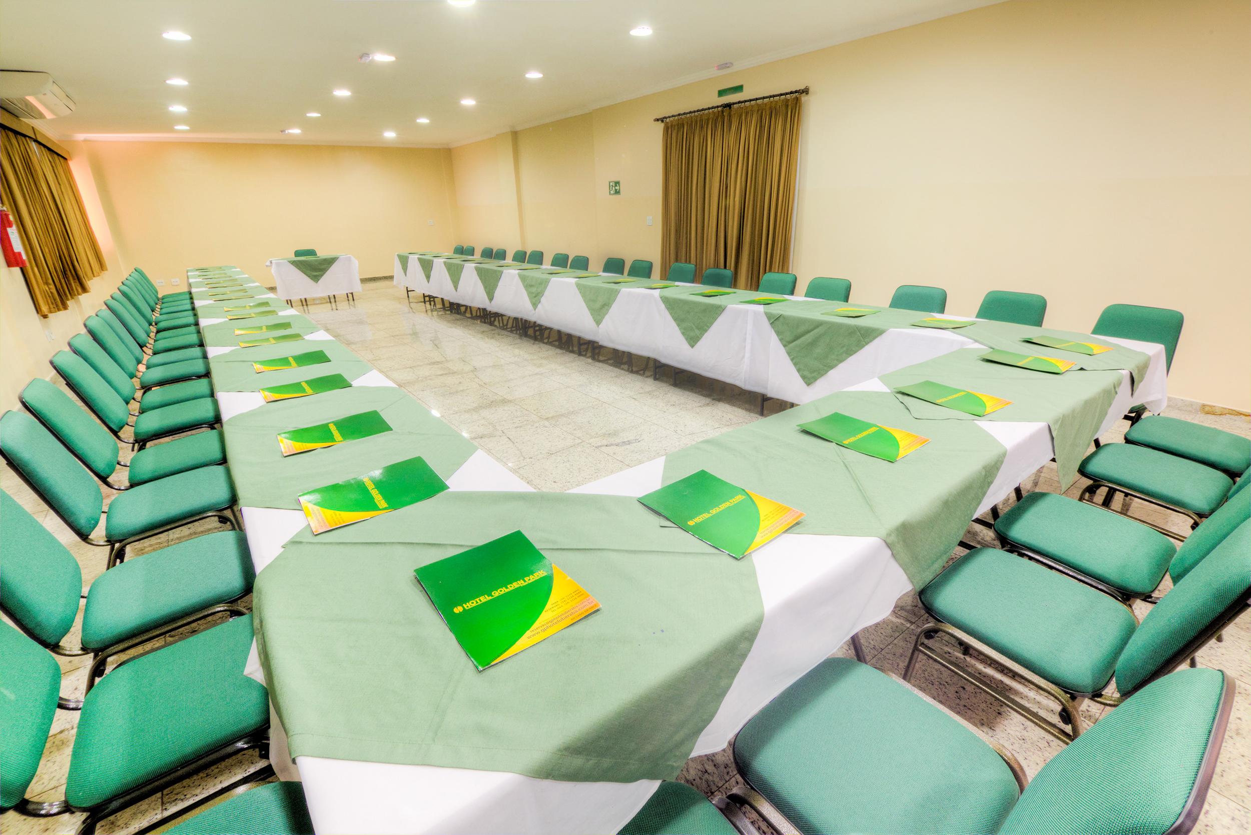 Hotel Golden Park Uberaba By Nacional Inn Exterior foto