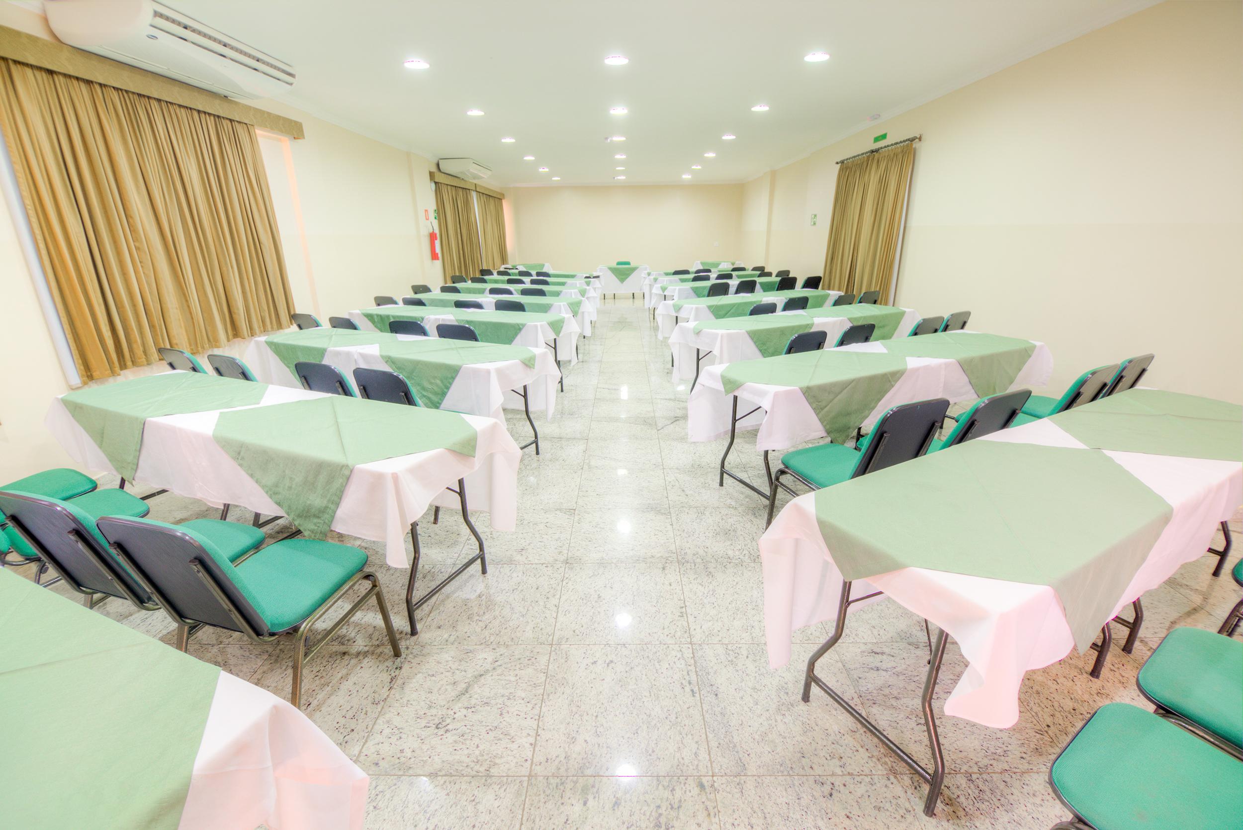 Hotel Golden Park Uberaba By Nacional Inn Exterior foto